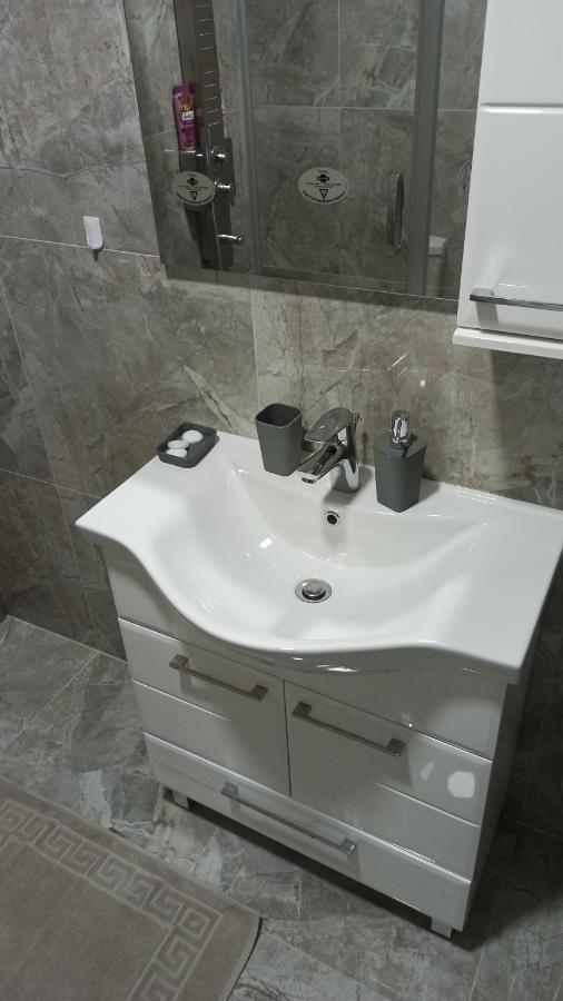 Studio Trg Ужице Экстерьер фото